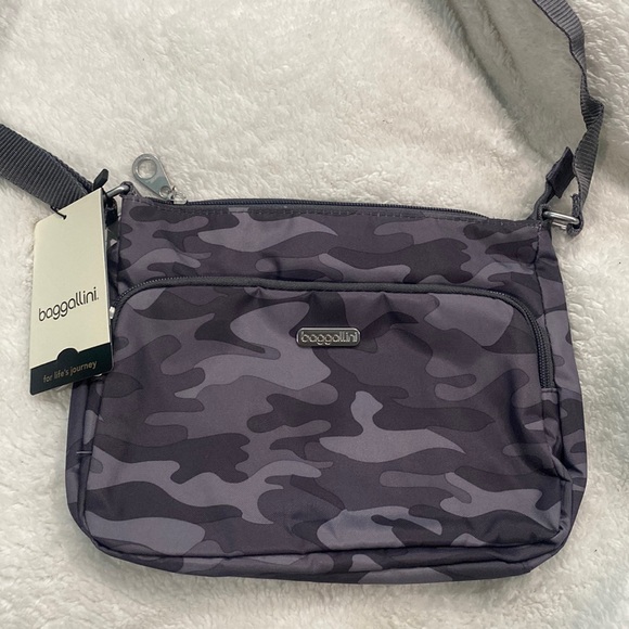 Baggallini Bags Baggallini Joey Large Crossbody Shades Of Gray Camo